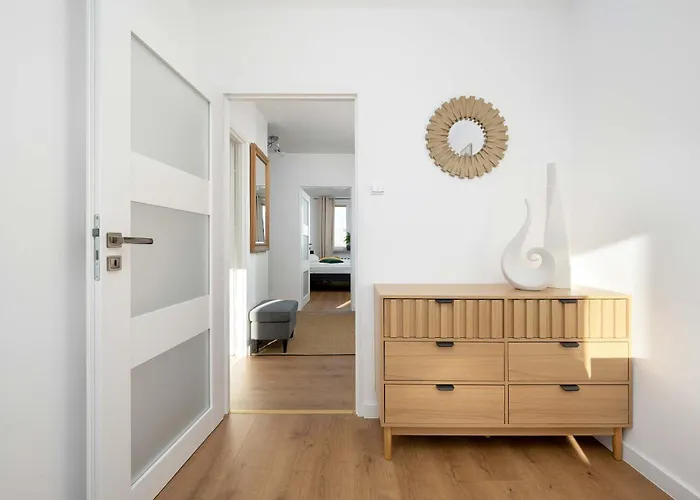 Bright & Spacious For 6 People With The River View By Reenters Appartement *