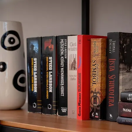 Bright & Spacious For 6 People With The River View By Reenters Appartement