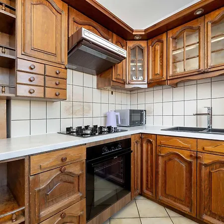 Bright & Spacious For 6 People With The River View By Reenters *