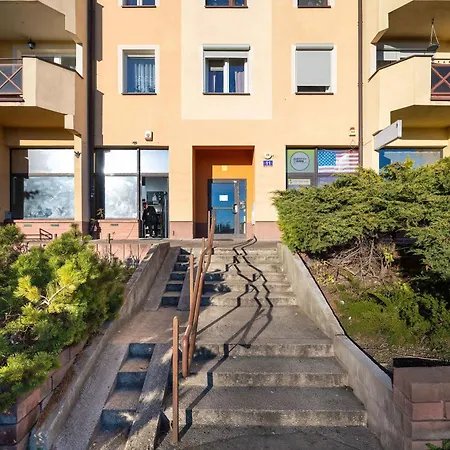 Apartment Bright & Spacious For 6 People With The River View By Reenters *